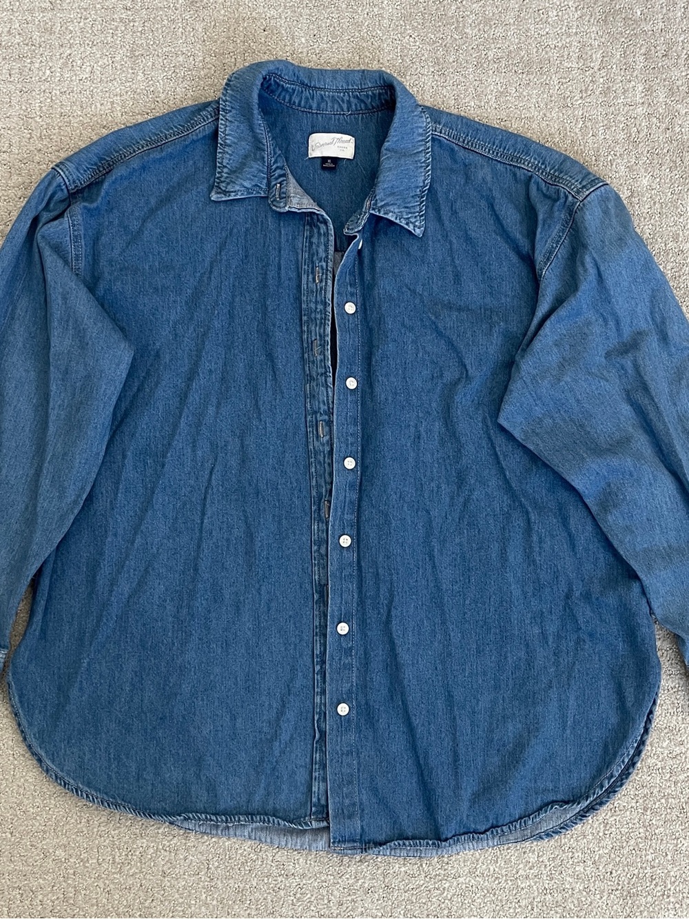 Universal Thread Women’s Denim Boyfriend Shirt XL